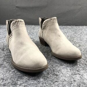 Carlos Santana Boots Billey Womens 8.5 Gray Faux Suede Cutout Ankle Booties